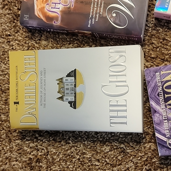 Romance books - Picture 4 of 7